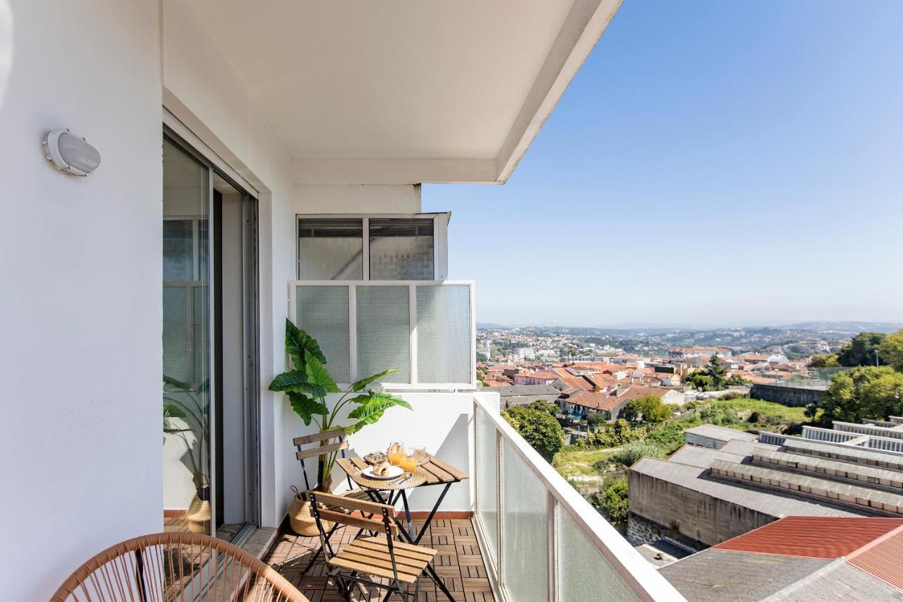 Elegant Studio W/ Ac & Balcony By Lovelystay Porto Zewnętrze zdjęcie