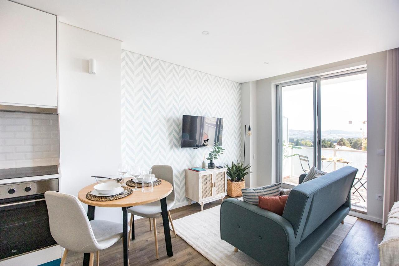 Elegant Studio W/ Ac & Balcony By Lovelystay Porto Zewnętrze zdjęcie