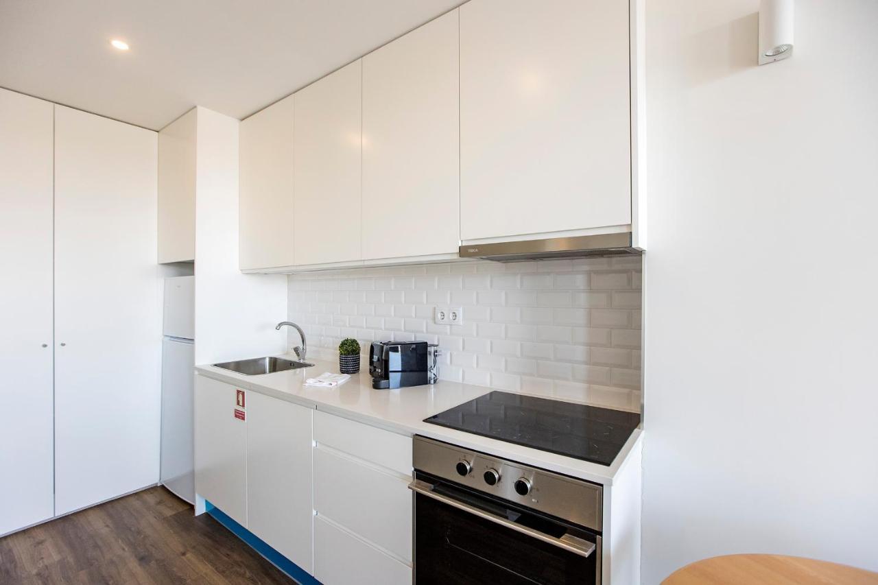 Elegant Studio W/ Ac & Balcony By Lovelystay Porto Zewnętrze zdjęcie