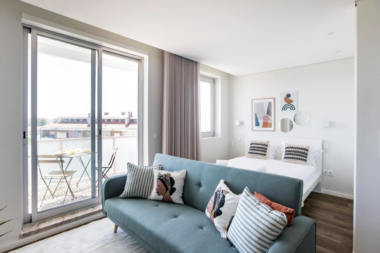Elegant Studio W/ Ac & Balcony By Lovelystay Porto Zewnętrze zdjęcie