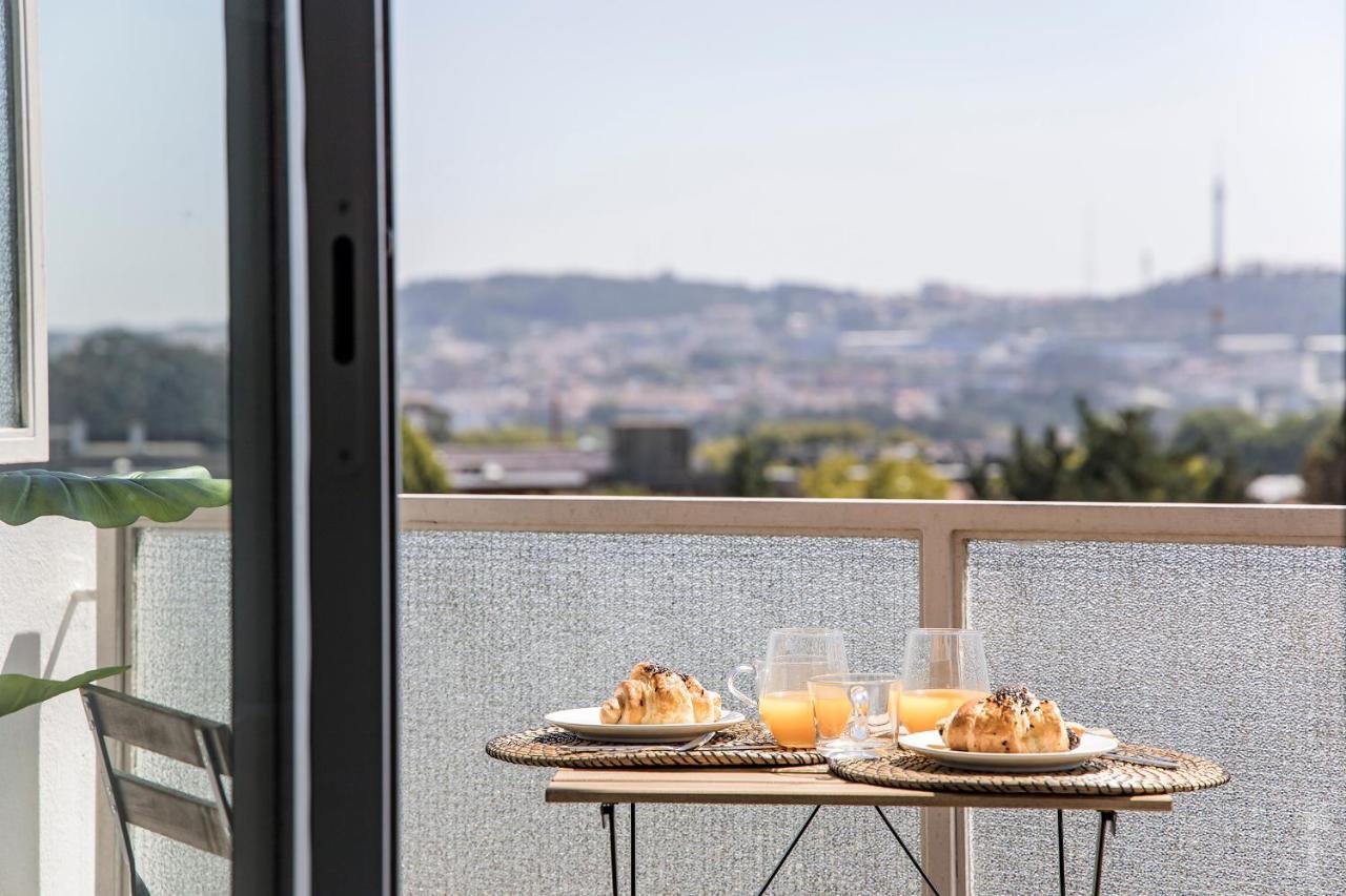 Elegant Studio W/ Ac & Balcony By Lovelystay Porto Zewnętrze zdjęcie